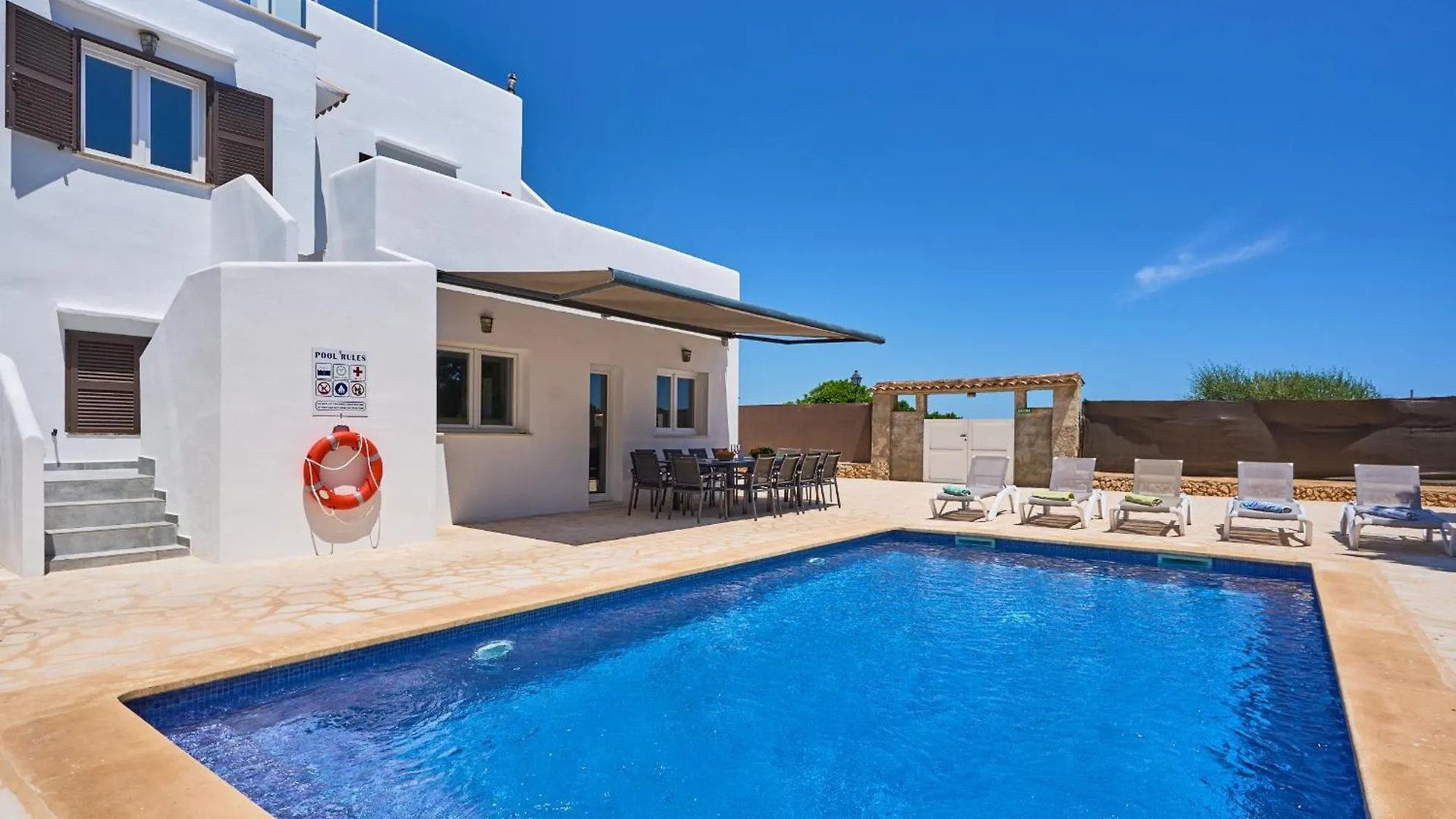 Villa Guadi Portopetro بيت للعطل